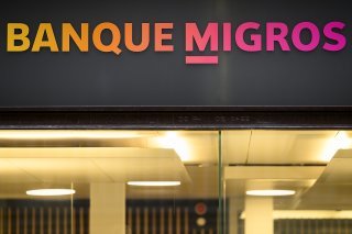 La banque comptait à fin juin plus d'un million de clients, soit 4,2% de plus. Les effectifs atteignent 1647 équivalents temps plein (+3,3%). (KEYSTONE/Laurent Gillieron)